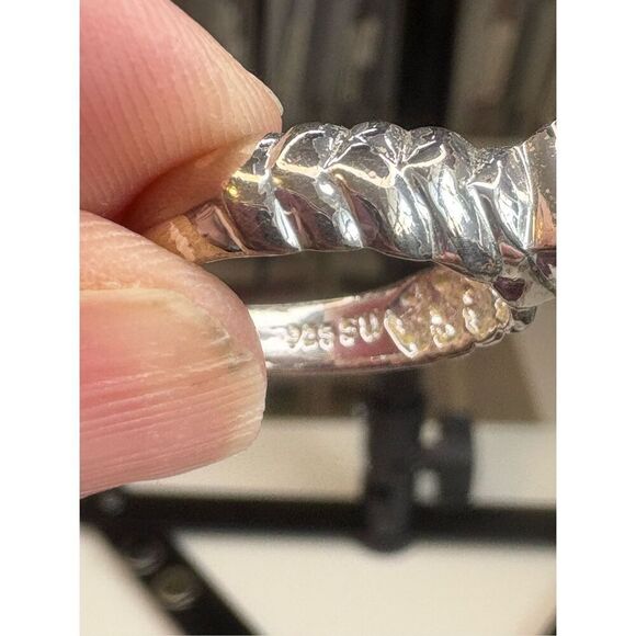 Vintage Sterling Silver Square Cut Ice Blue Topaz Solitaire Ring size 9 - Picture 4 of 7